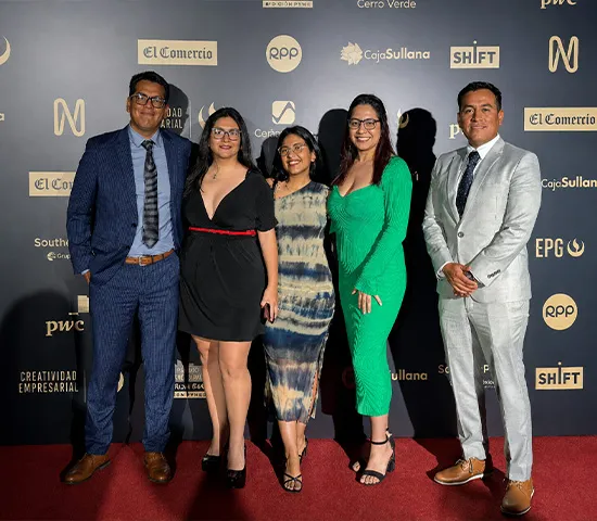 The SmartBrands team on the red carpet at Creatividad Empresarial.